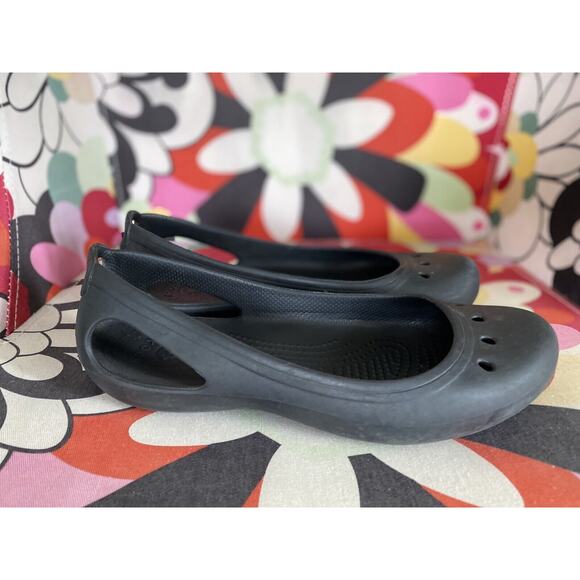 Crocs Kadee Women’s Size W8 Black Ballet Flats Closed Toe Shoes - Picture 8 of 12